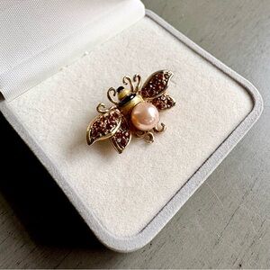 LC Lauren Conrad Gold Bumble Bee Rhinestones Faux Pearl Brooch Pin Jewelry